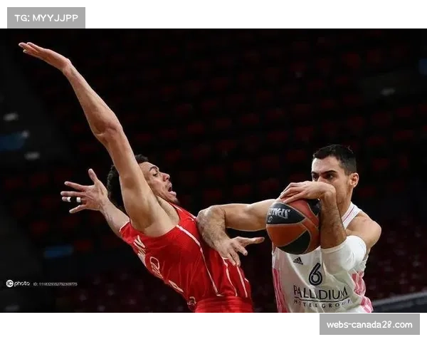 欧篮联防守效率对比：帕纳辛纳科斯主场优势能否遏制费内巴切攻势